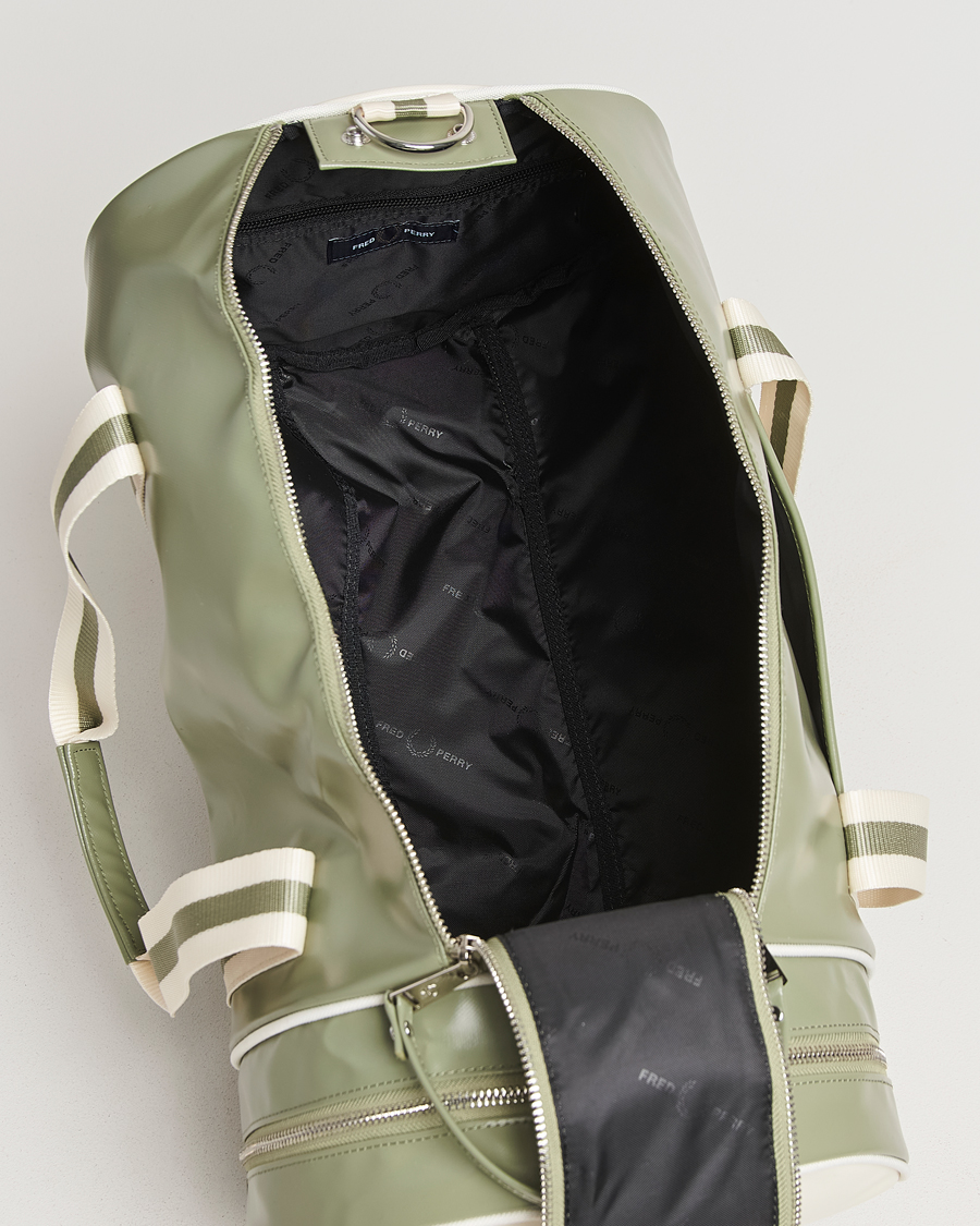 Homme | Fred Perry Classic Barrel Bag Olive Mint/White | Fred Perry | Classic Barrel Bag Olive Mint/White