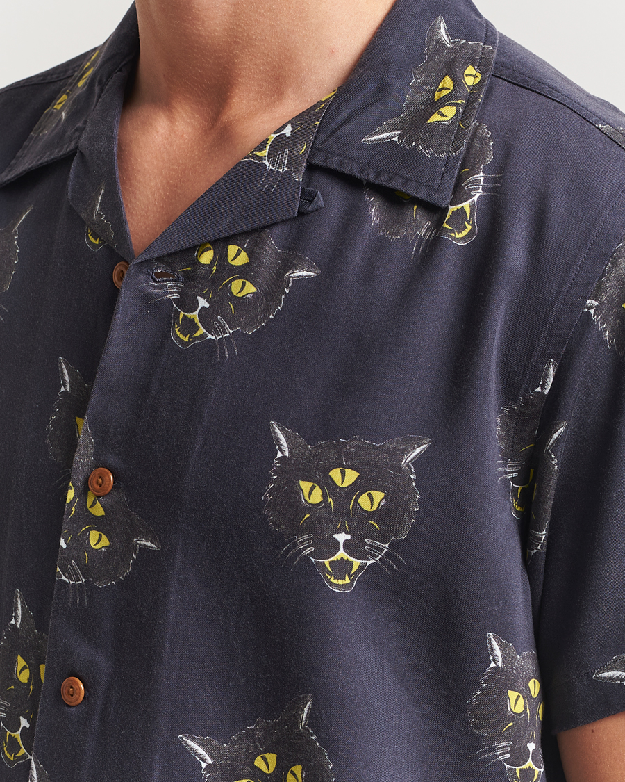 Homme | Chemises | Nudie Jeans | Arvid The Cat Hawaii Shirt Antracite