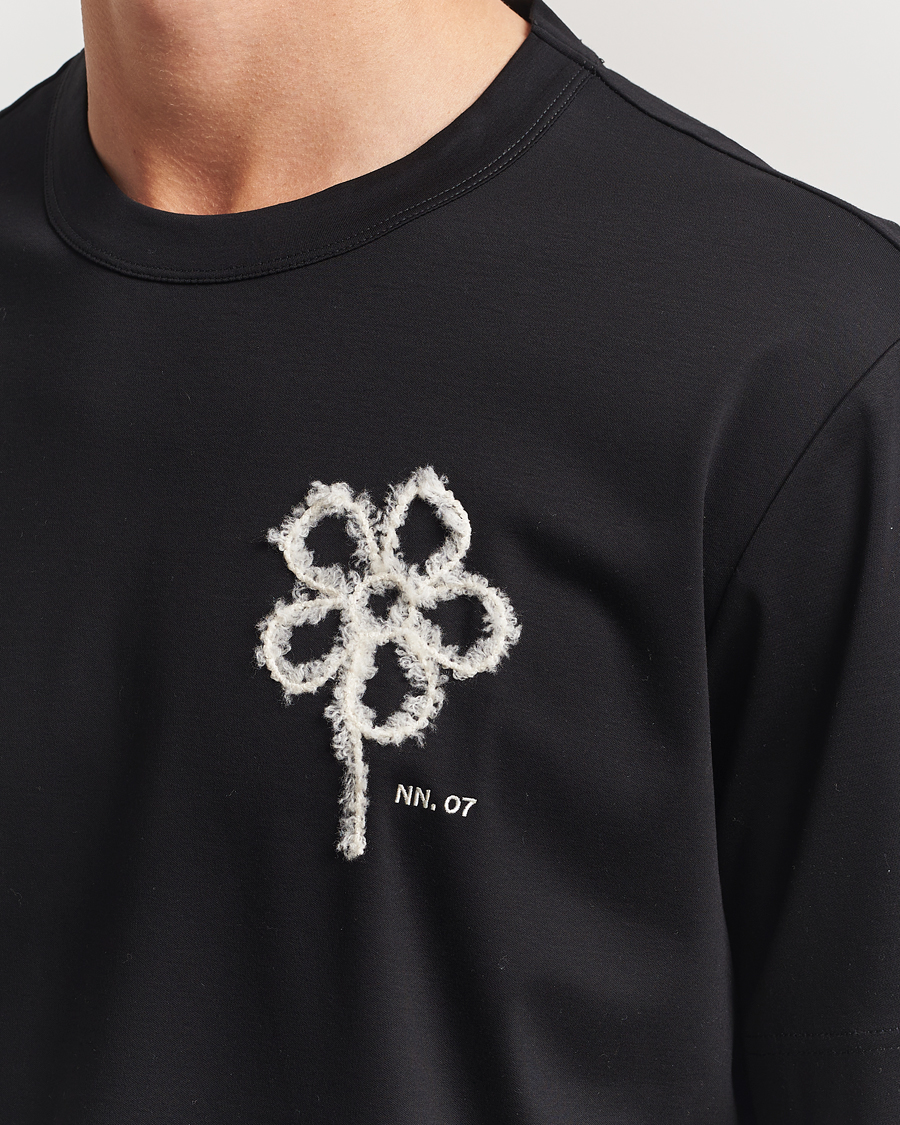 Homme | T-shirts | NN07 | Pedro Embroidered Flower T-Shirt Black