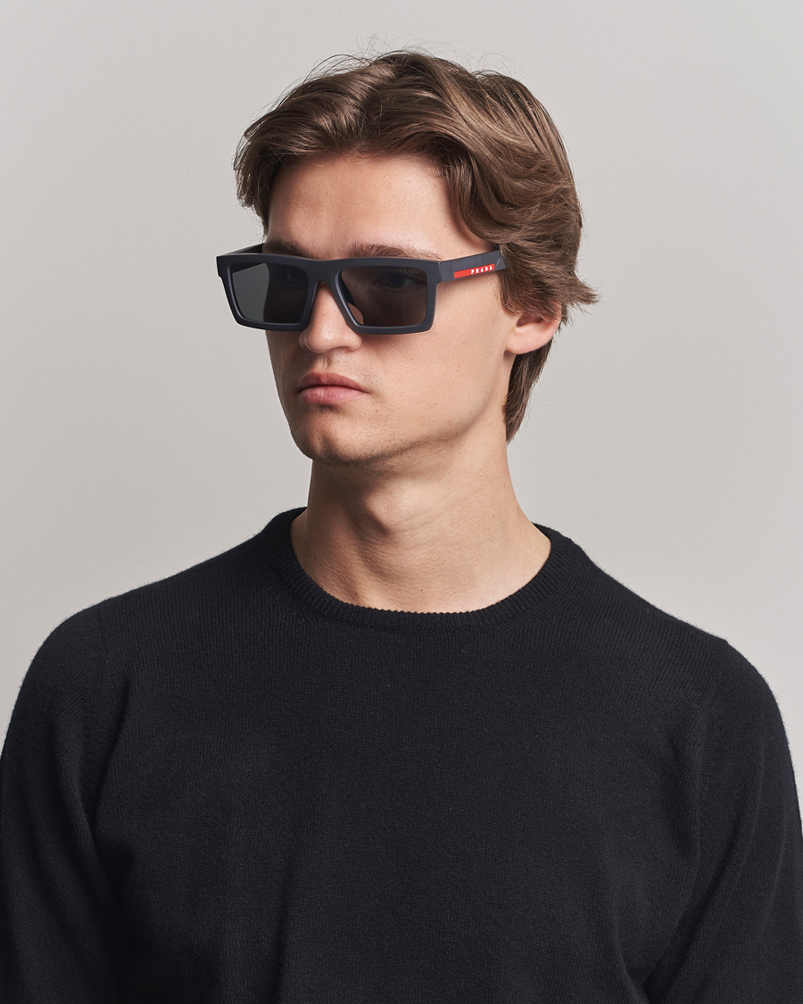 Homme | Lunettes De Soleil | Prada Linea Rossa | 0PS A07S Sunglasses Grey/Black