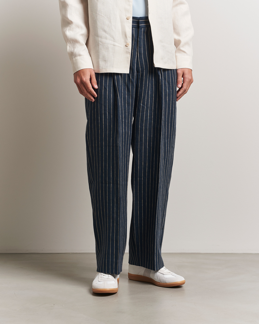 Homme | Pantalons | NN07 | Kay Linen Pinstriped Trousers Navy Blue