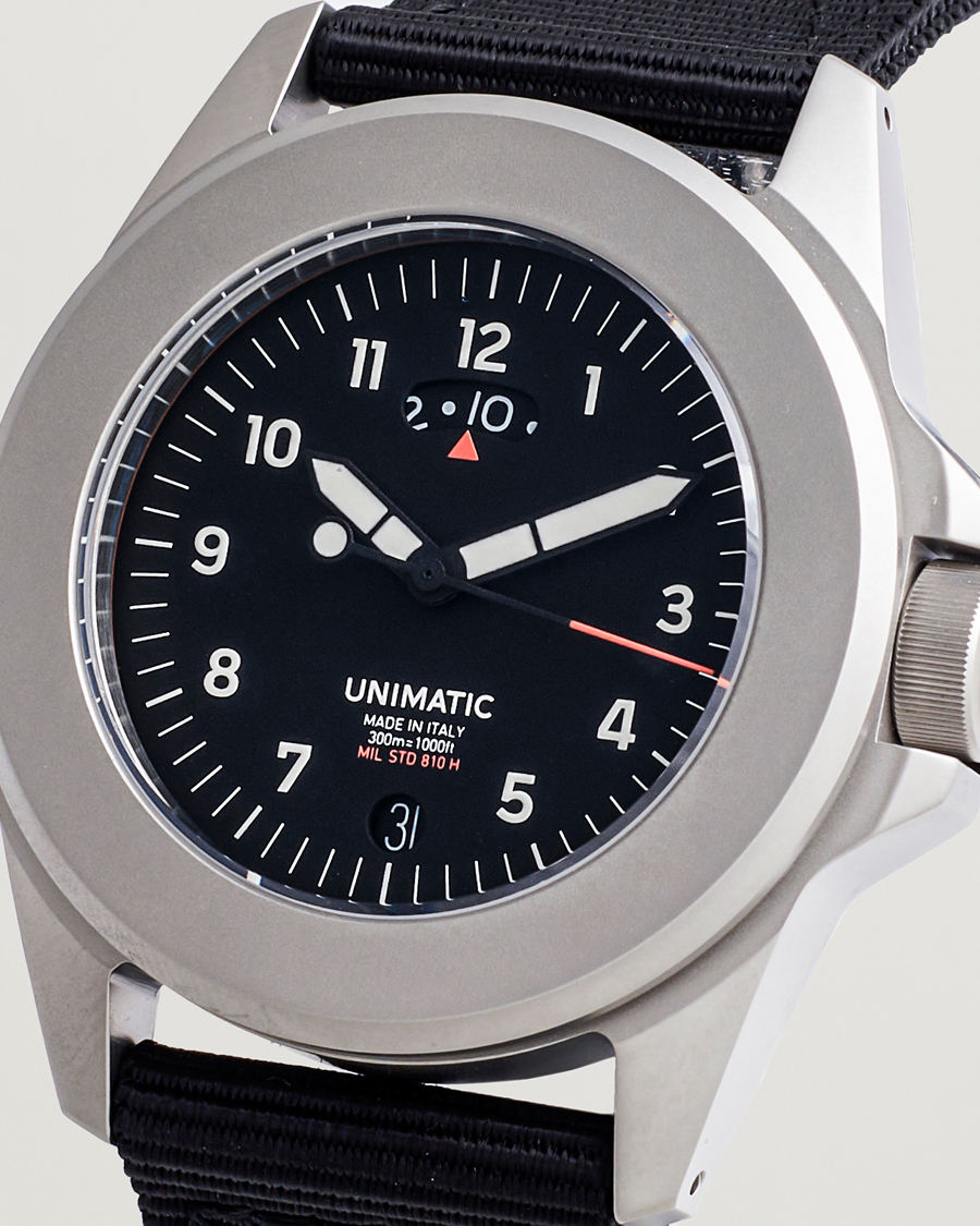 UNIMATIC UT4 GMT Toolwatch Black - Acheter UNIMATIC CareOfCarl.fr.