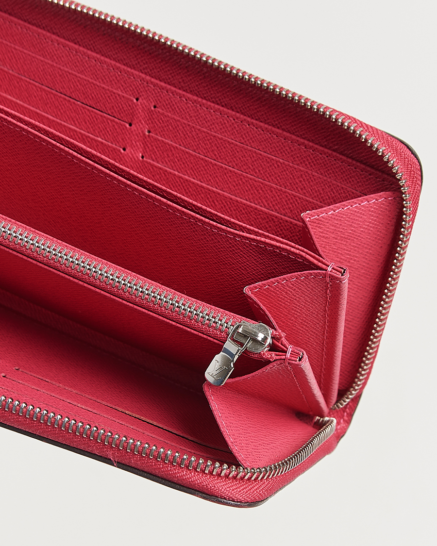 Homme | Louis Vuitton Pre-Owned Zippy Wallet Epi Leather Pink | Louis Vuitton Pre-Owned | Zippy Wallet Epi Leather Pink