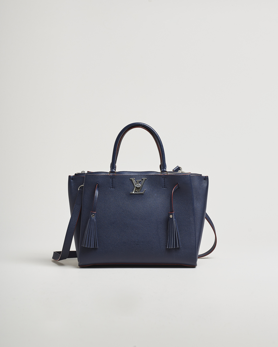 Homme | Louis Vuitton Pre-Owned LockMeTo Handbag Calfskin Navy | Louis Vuitton Pre-Owned | LockMeTo Handbag Calfskin Navy