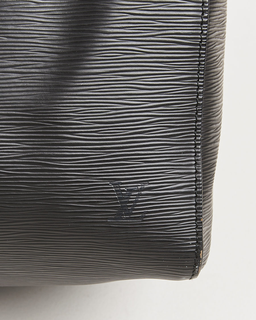 Homme | Louis Vuitton Pre-Owned Keepall 55 Epi Leather Bag Black | Louis Vuitton Pre-Owned | Keepall 55 Epi Leather Bag Black