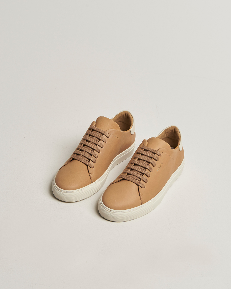 Homme | Axel Arigato Clean 90 Nubuck Sneaker Tan/Light Beige | Axel Arigato | Clean 90 Nubuck Sneaker Tan/Light Beige