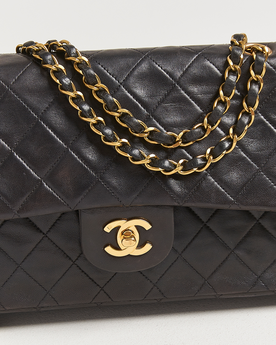 Homme | Chanel Pre-Owned Classic Double Flap Medium Lambskin Black | Chanel Pre-Owned | Classic Double Flap Medium Lambskin Black