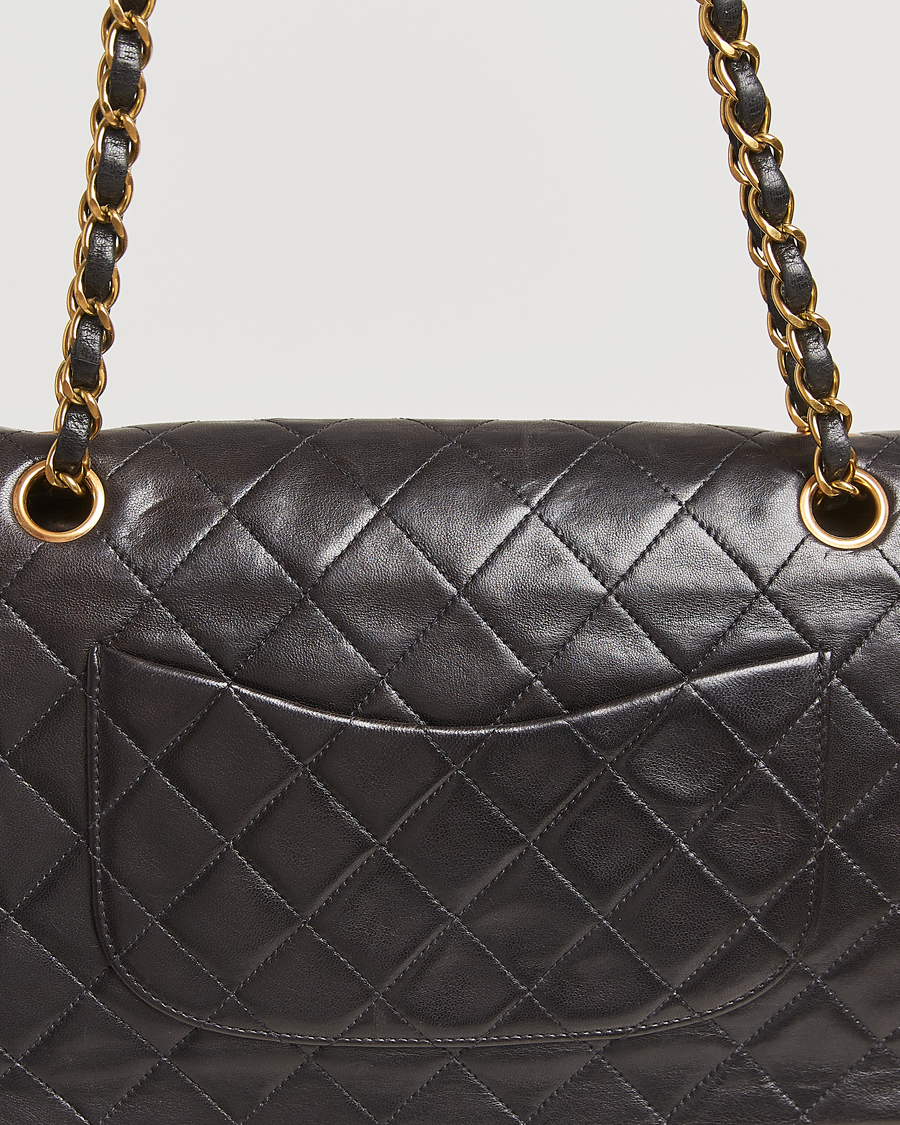 Homme | Chanel Pre-Owned Classic Double Flap Medium Lambskin Black | Chanel Pre-Owned | Classic Double Flap Medium Lambskin Black