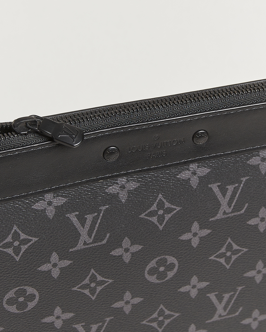 Homme | Louis Vuitton Pre-Owned Pochette Jour Monogram Eclipse | Louis Vuitton Pre-Owned | Pochette Jour Monogram Eclipse