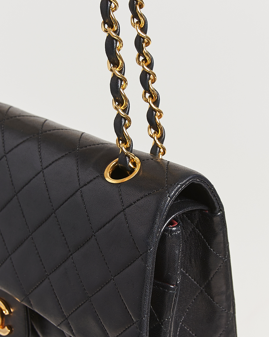 Homme | Chanel Pre-Owned Classic Double Flap Medium Lambskin Black | Chanel Pre-Owned | Classic Double Flap Medium Lambskin Black