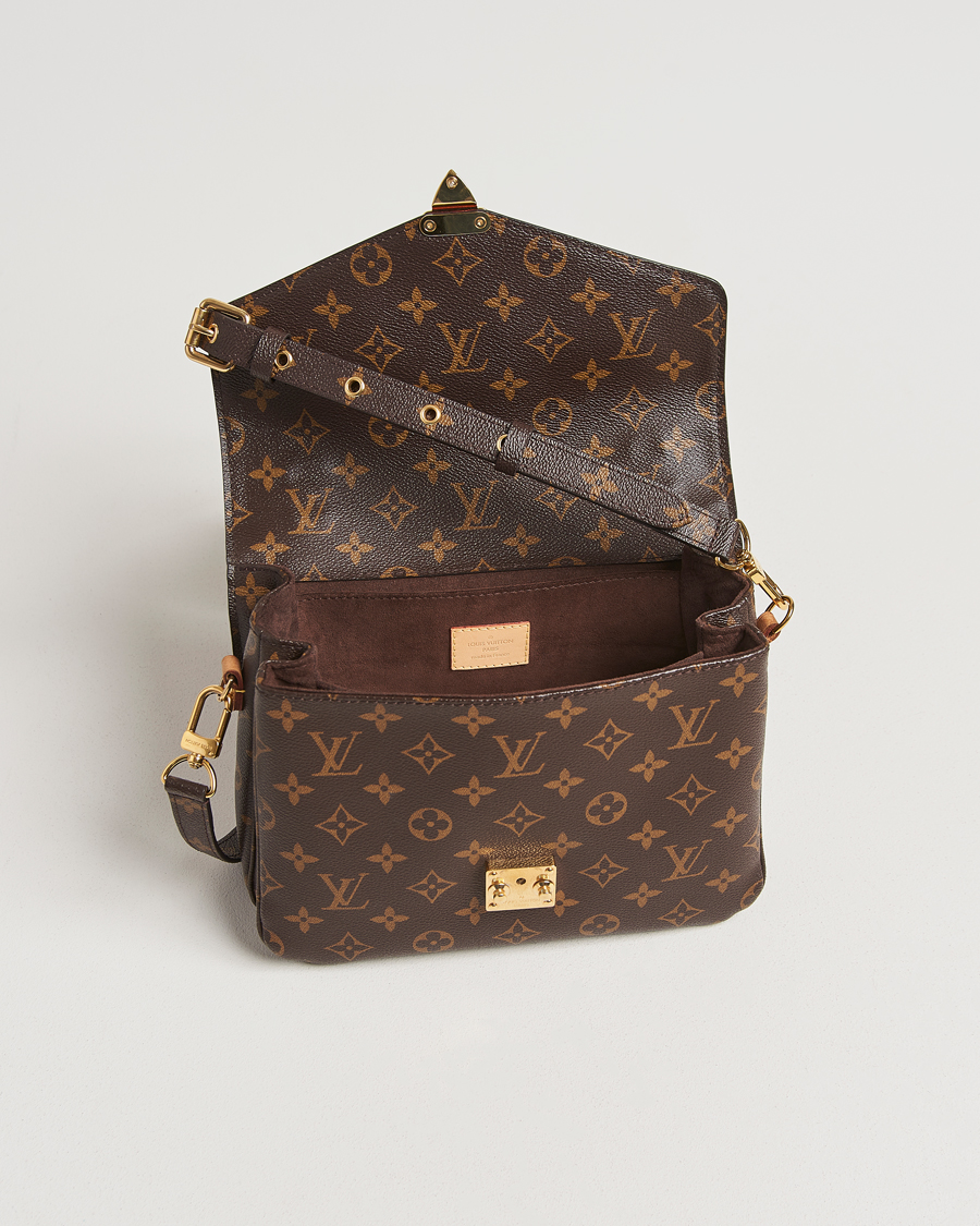 Homme | Louis Vuitton Pre-Owned Pochette Métis Monogram | Louis Vuitton Pre-Owned | Pochette Métis Monogram