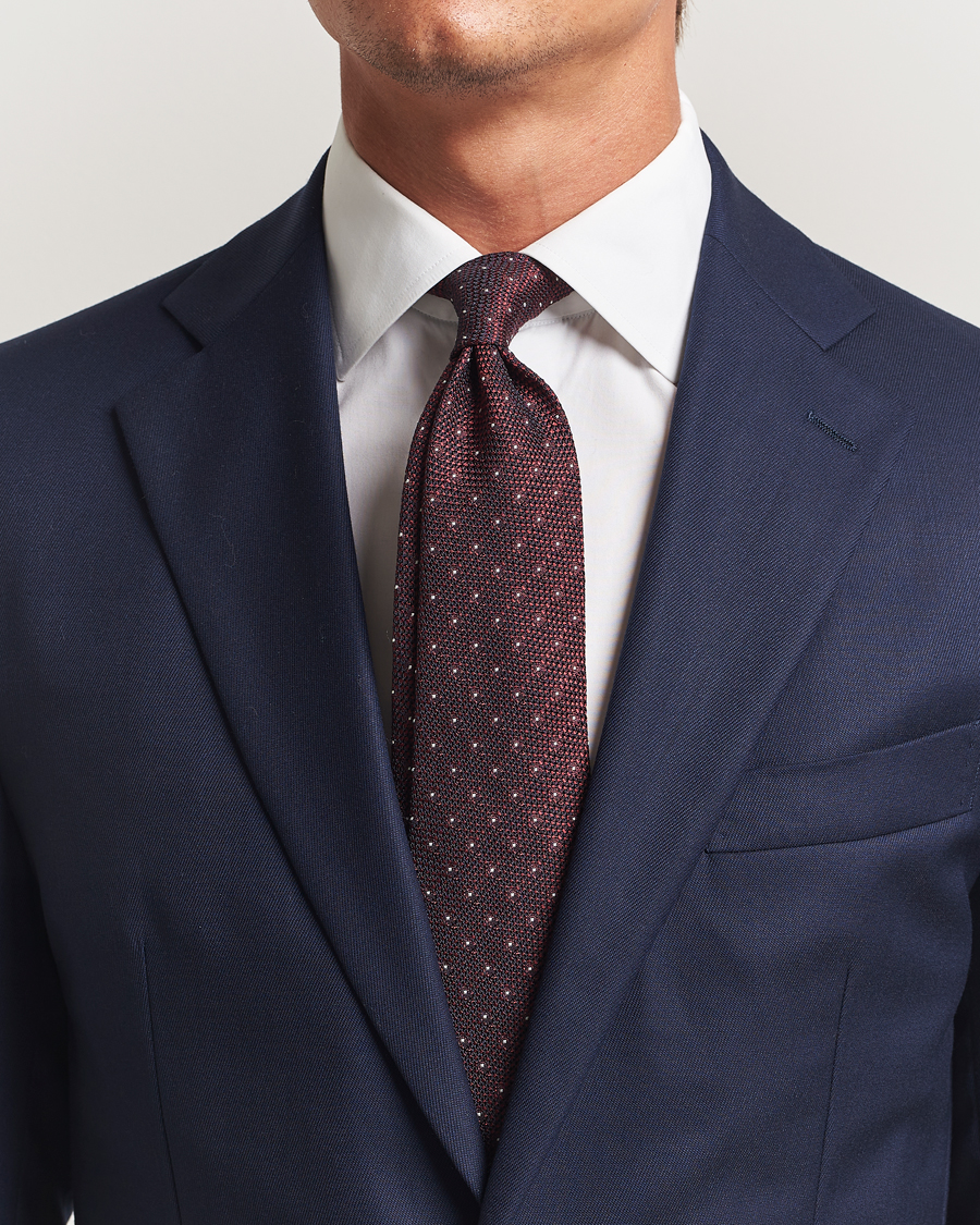 Homme | Amanda Christensen Silk Grenadine Dot 8cm Tie Wine | Amanda Christensen | Silk Grenadine Dot 8cm Tie Wine