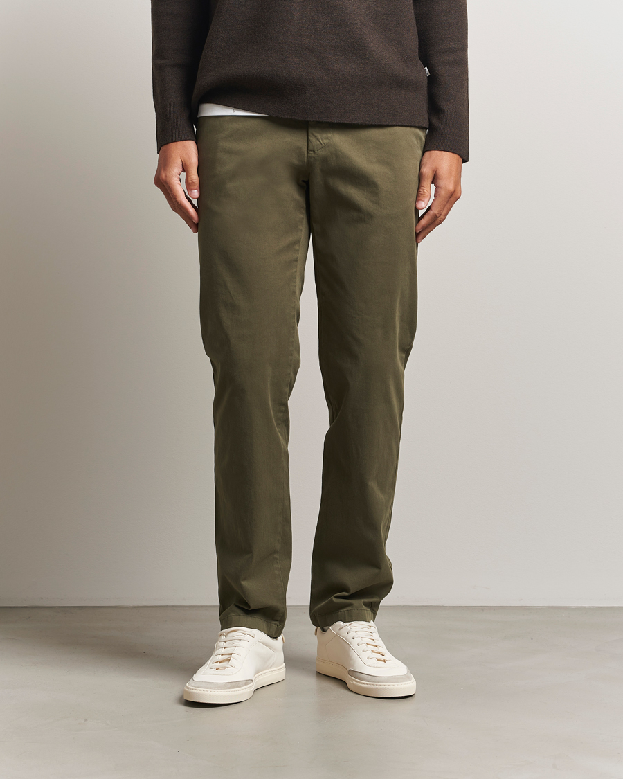 Homme | Pantalons | J.Lindeberg | Ched Cotton Stretch Chinos Forest Green