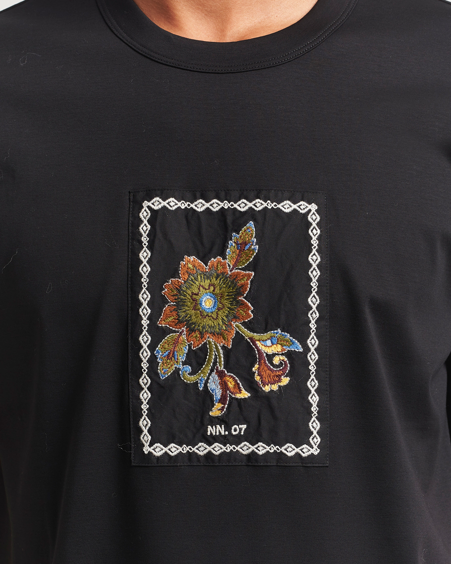 Homme | T-shirts | NN07 | Pedro Mercerized Flower T-Shirt Black