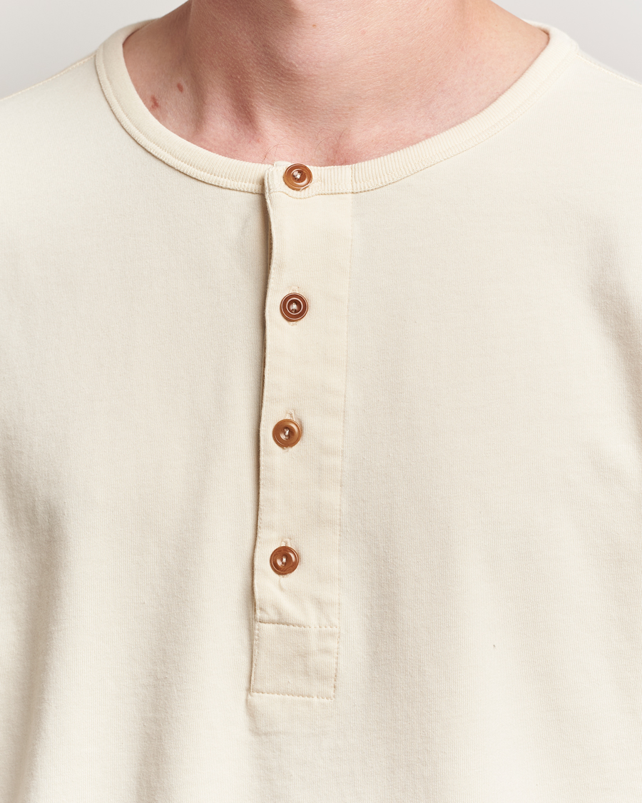 Homme | T-shirts | Nudie Jeans | Long Sleeved Henley Ecru