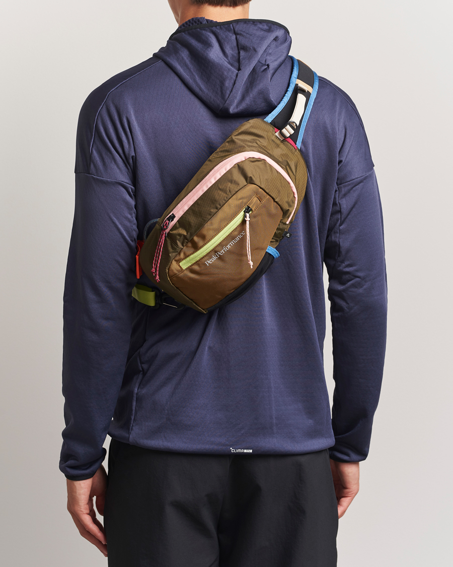 Homme | Peak Performance Outdoor Slingbag Meadow Moss | Peak Performance | Outdoor Slingbag Meadow Moss