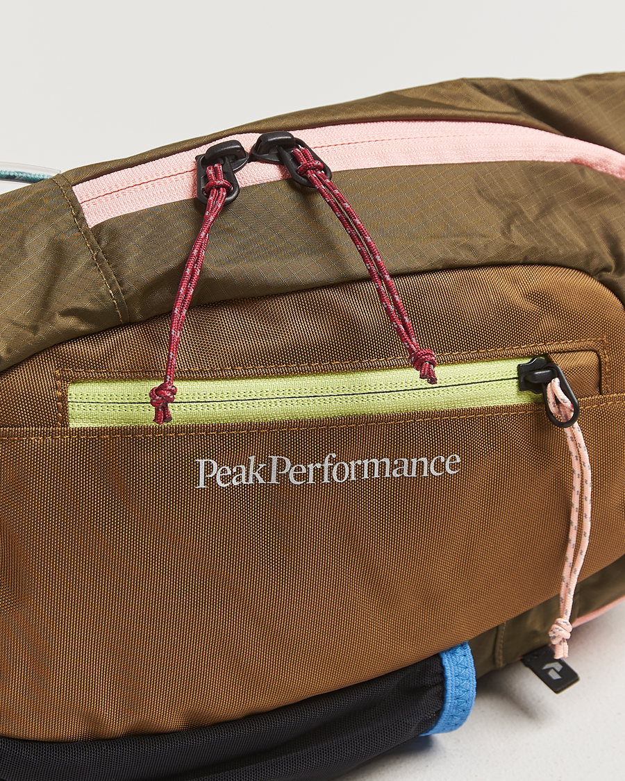 Homme | Peak Performance Outdoor Slingbag Meadow Moss | Peak Performance | Outdoor Slingbag Meadow Moss