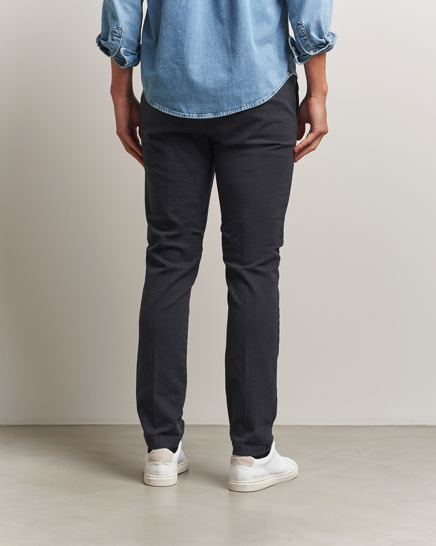 Homme | Pantalons | Gant | Slim Fit Cotton Herringbone Trousers Antracite
