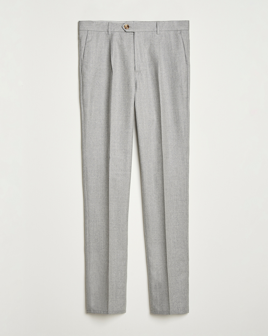 Homme | Pantalons | Brunello Cucinelli | Slim Fit Pleated Flannel Trousers Light Grey