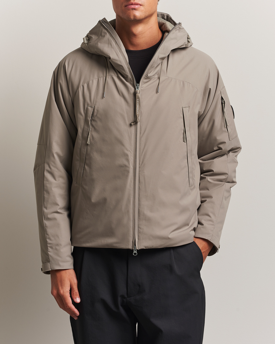レンズ付き cp company pro tech jacket C.P.COMPANY シーピーカンパニー レンズ付き ジャケットPro-Tek - メルカリ