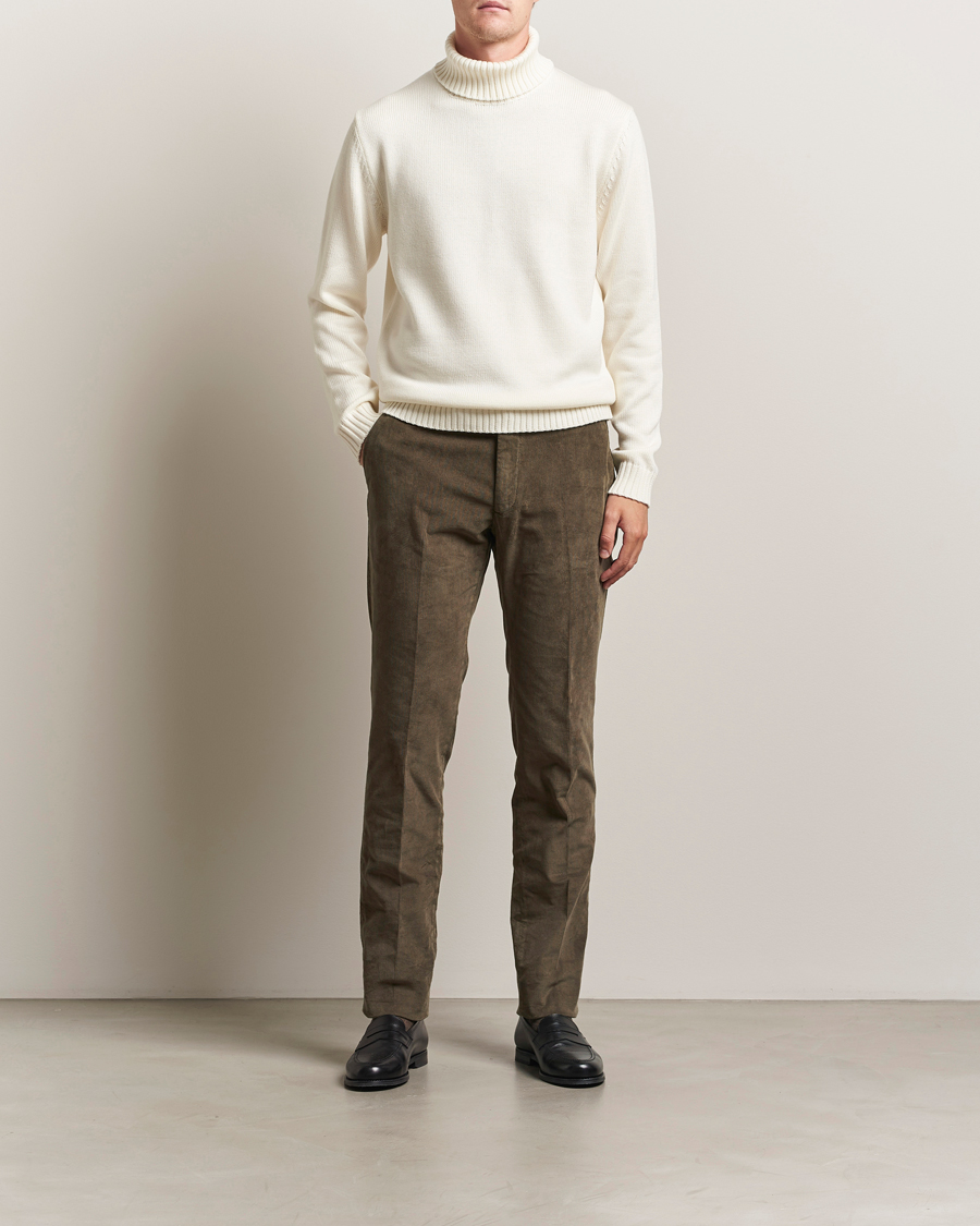 Homme | Pantalons | Incotex | Slim Fit Baby Corduroy Trousers Taupe