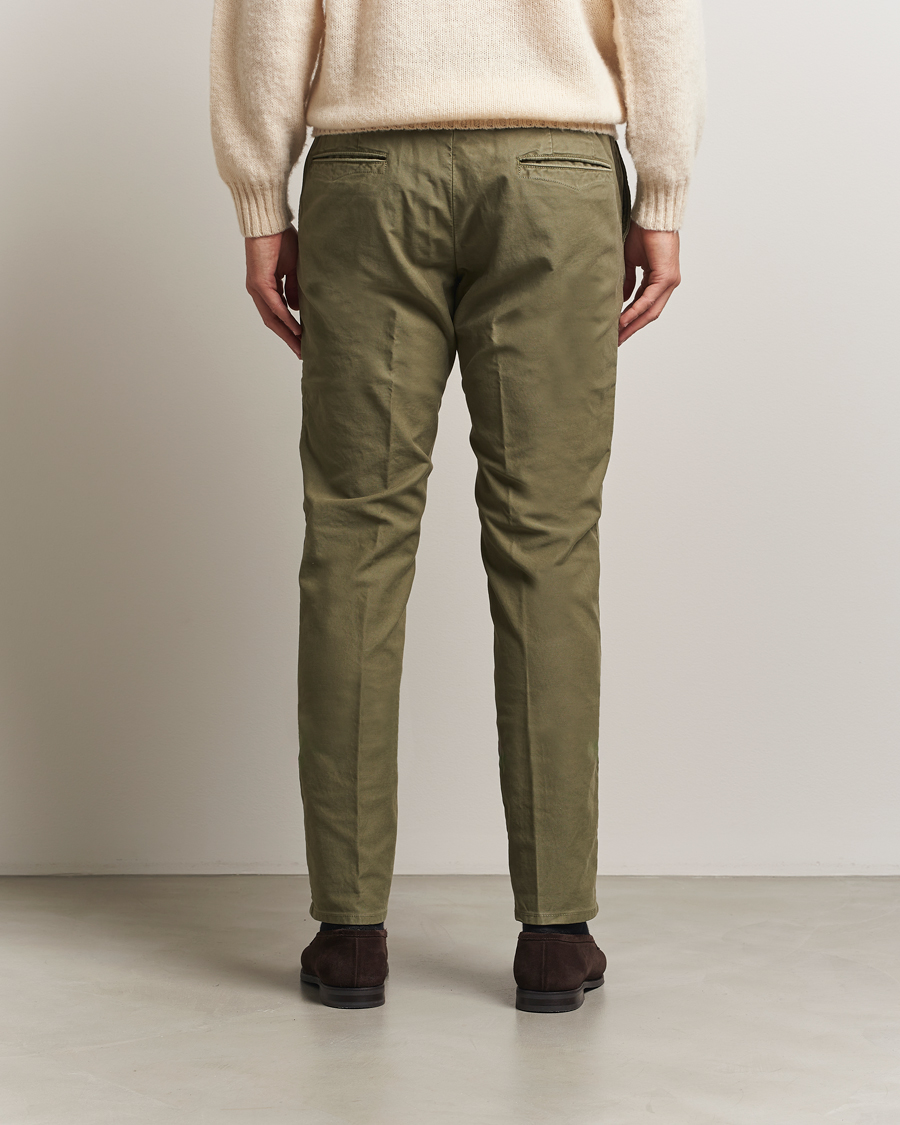 Homme | Pantalons | Incotex | Slim Fit Garment Dyed Slacks Green