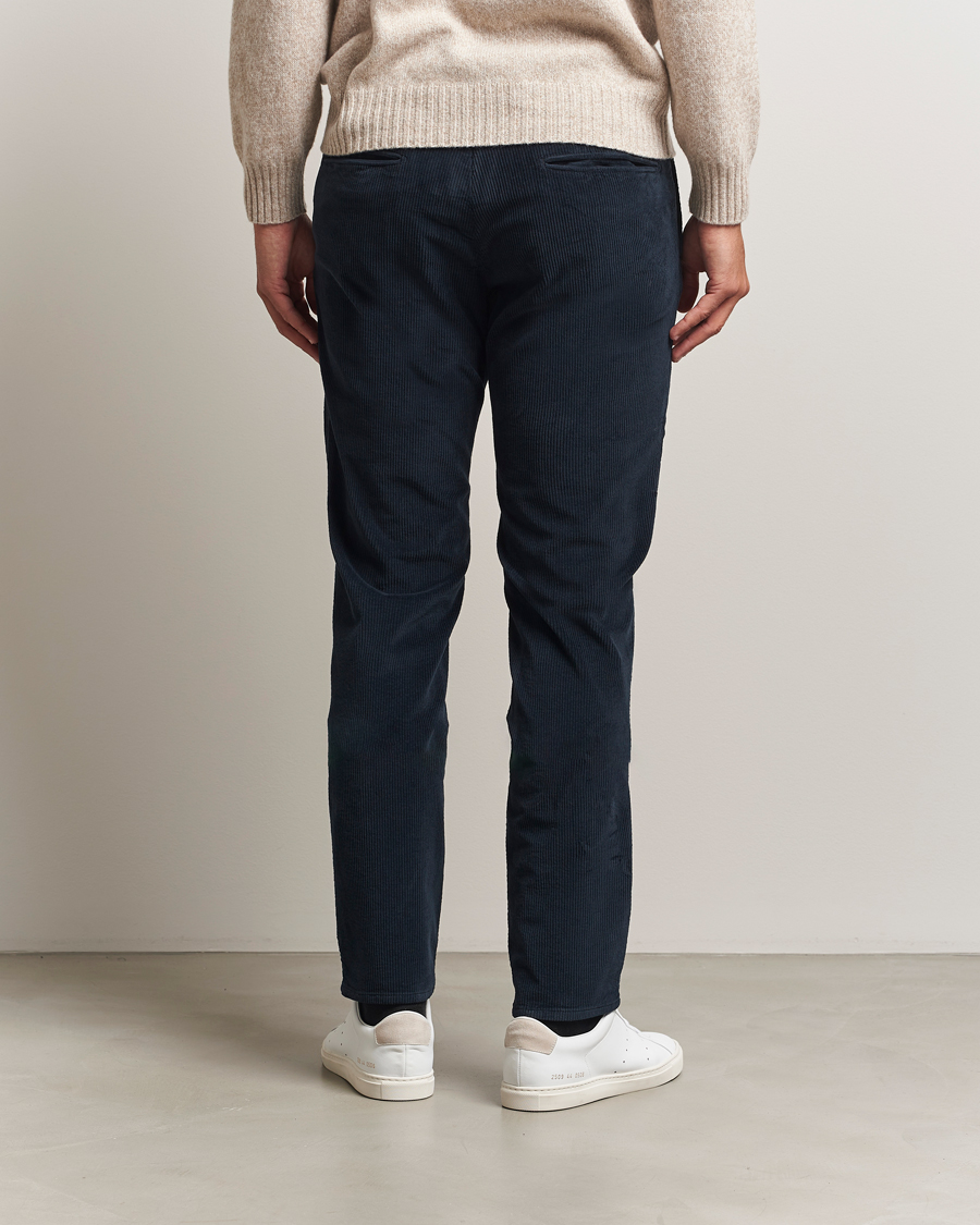 Homme | Pantalons | Incotex | Slim Fit Leisure Cord Slacks Navy