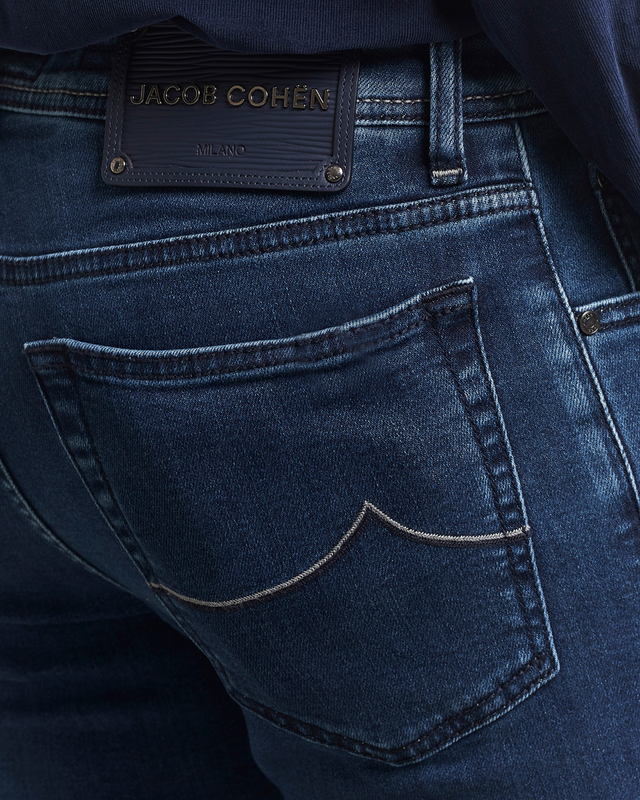 Homme | Jeans | Jacob Cohën | Bard Slim Fit Trunk Patch Stretch Jeans Mid Blue