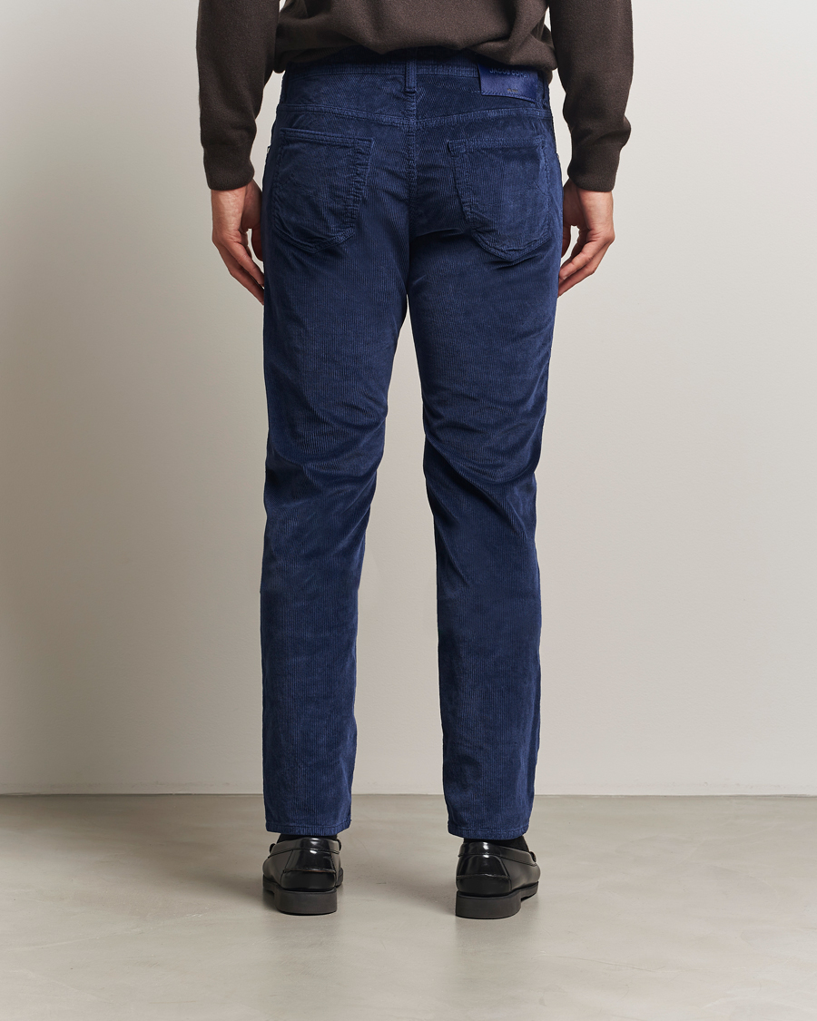 Homme | Pantalons | Jacob Cohën | Bard 5-Pocket Medium Corduroy Trousers Dark Blue