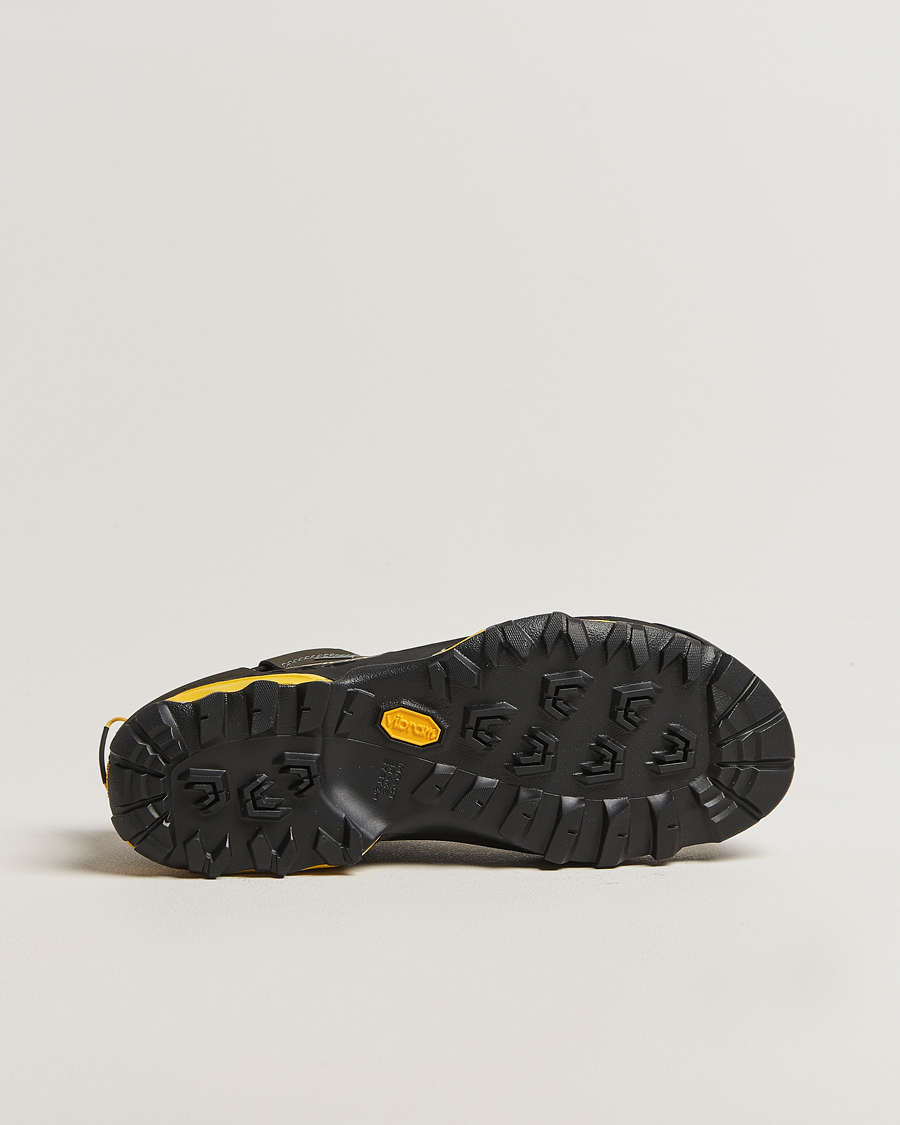 Homme | Chaussures de trail | La Sportiva | TX5 GTX Hiking Shoes Carbon/Yellow