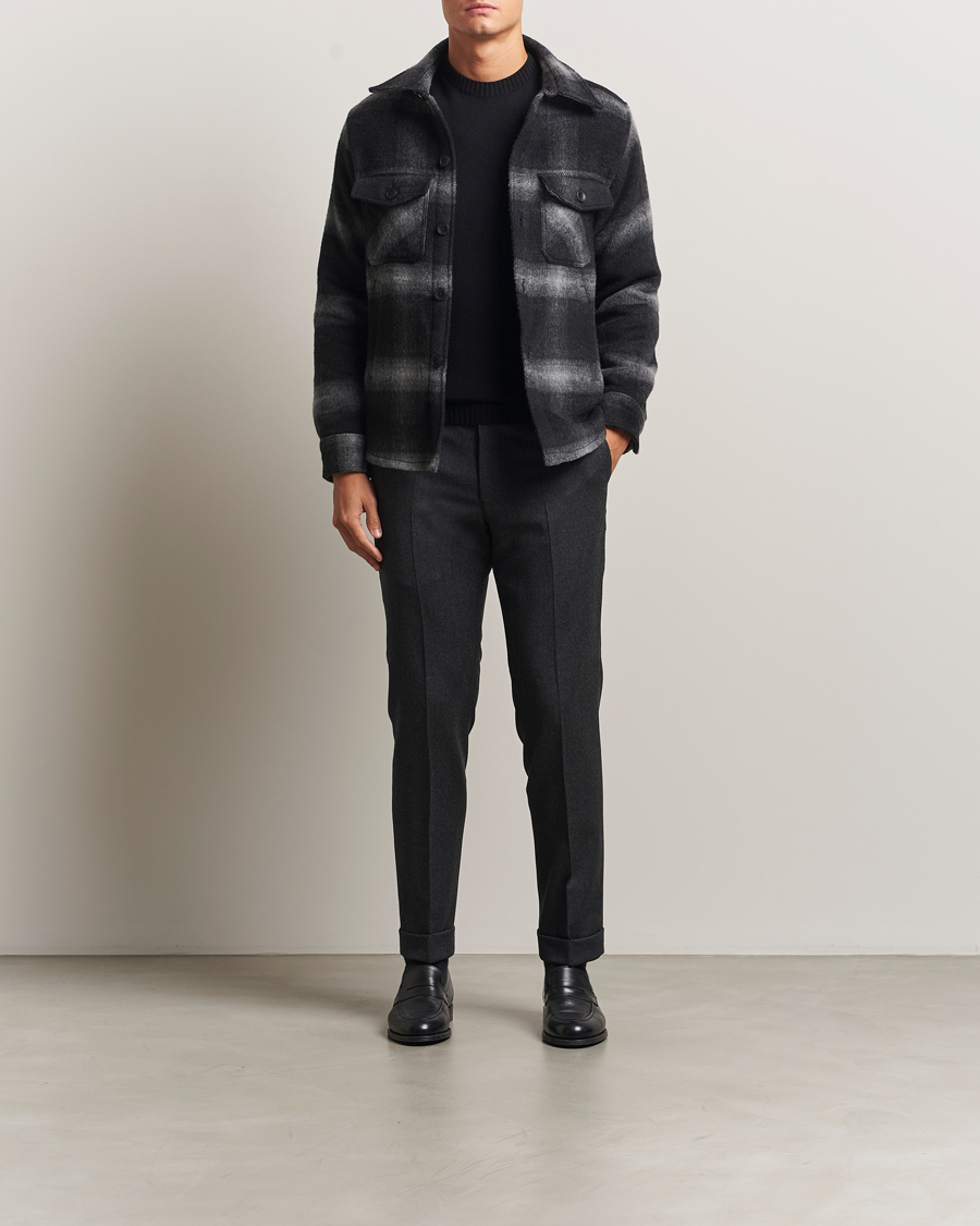 Homme | Pantalons | Oscar Jacobson | Dandy Turn Up Flannel Trousers Charcoal