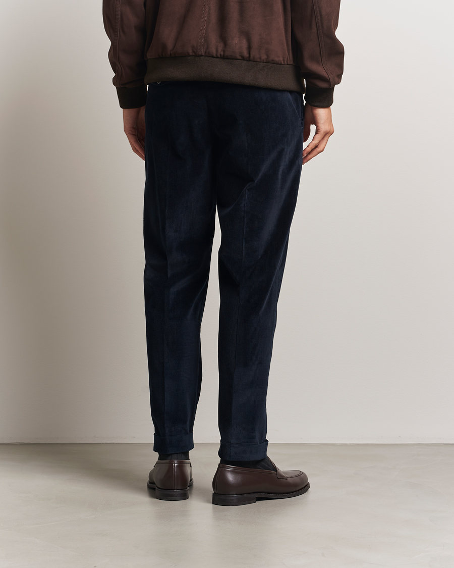 Homme | Pantalons | PT01 | Rebel Fit Pleated Corduroy Trousers Navy