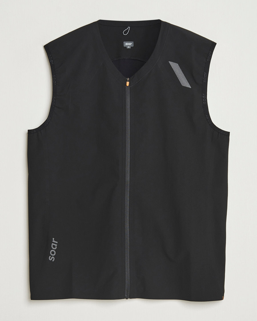 Homme | Gilets | SOAR Running | Rainout Gilet Black