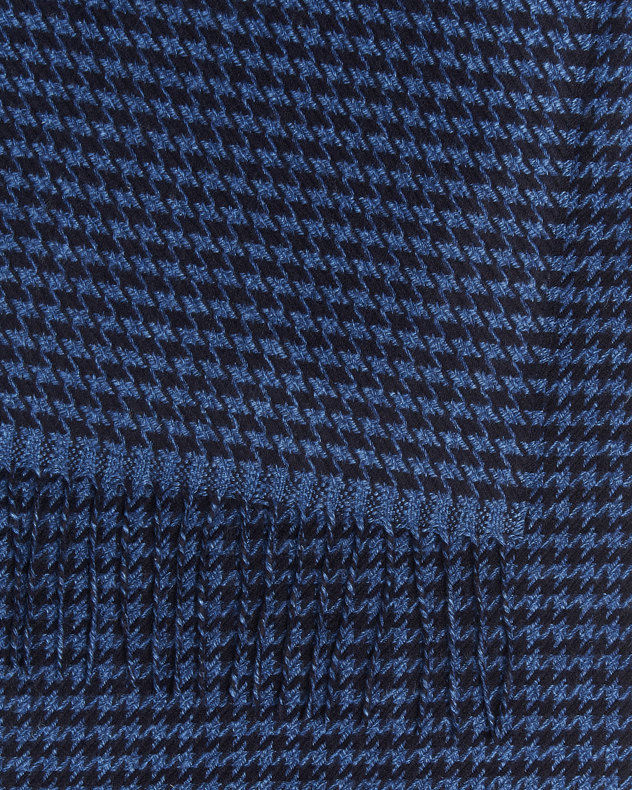 Homme | Piacenza Cashmere Cashmere/Silk Houndstooth Scarf Dark Blue | Piacenza Cashmere | Cashmere/Silk Houndstooth Scarf Dark Blue