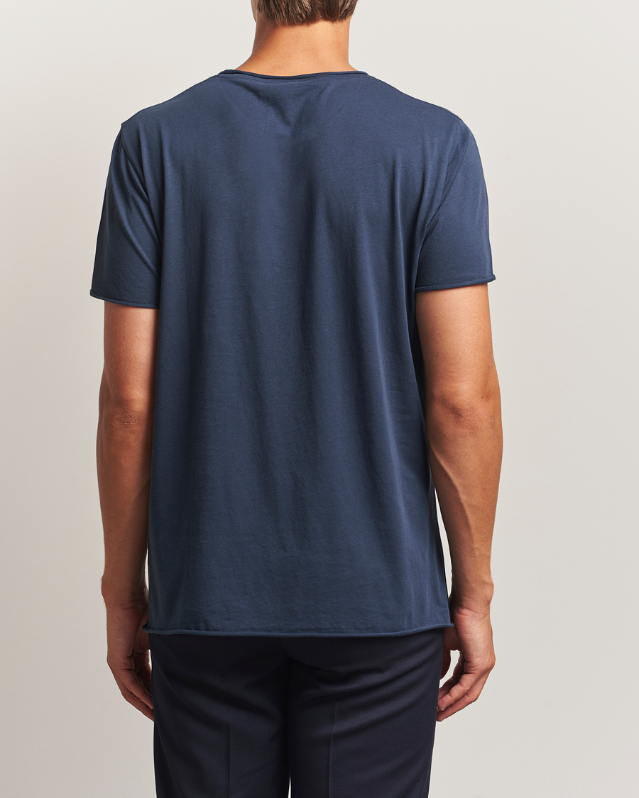 Homme | T-shirts | Filippa K | Roll Neck Crew Neck T-Shirt Dusk Blue