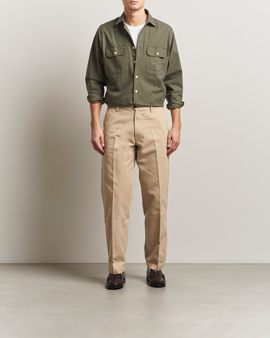 Homme | Pantalons | Drake's | Flat Front Peached Cotton Chino Sand