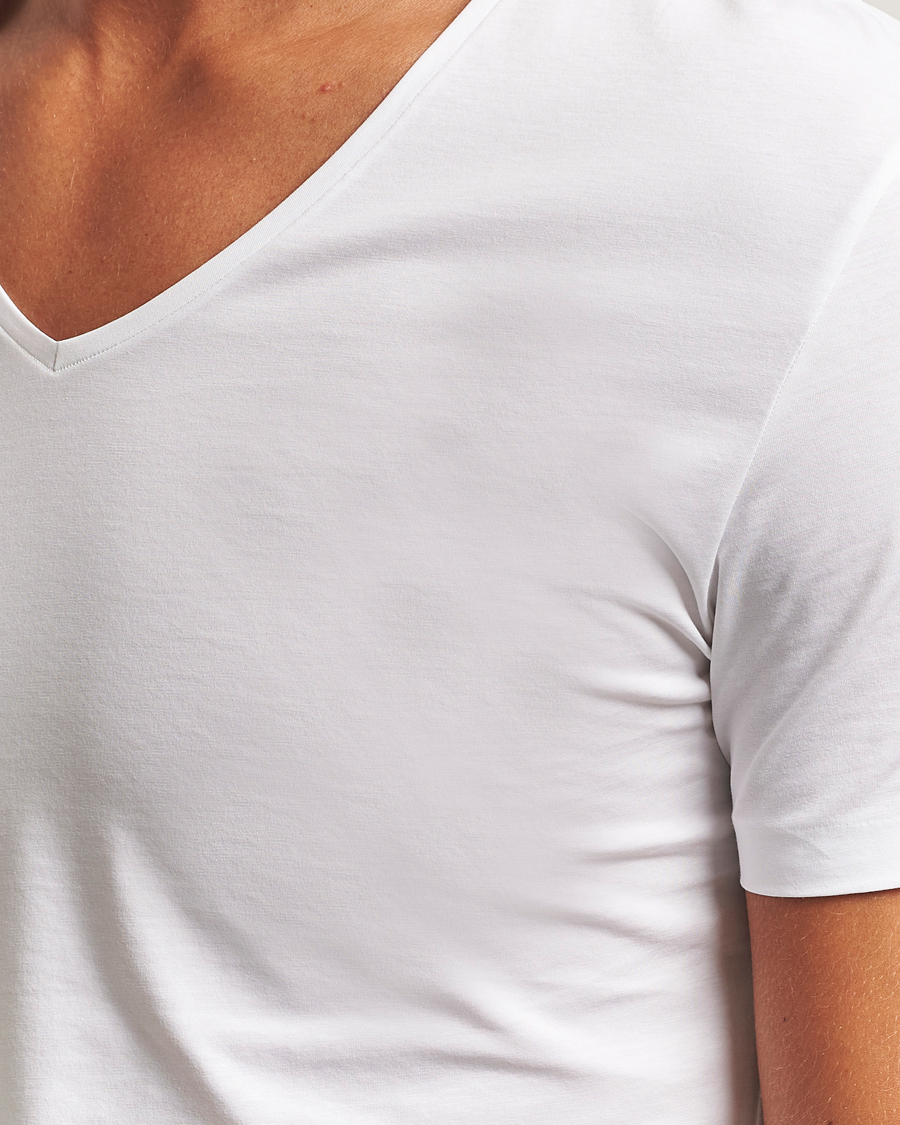 Homme | T-shirts | Derek Rose | Pima Cotton V-Neck T-Shirt White