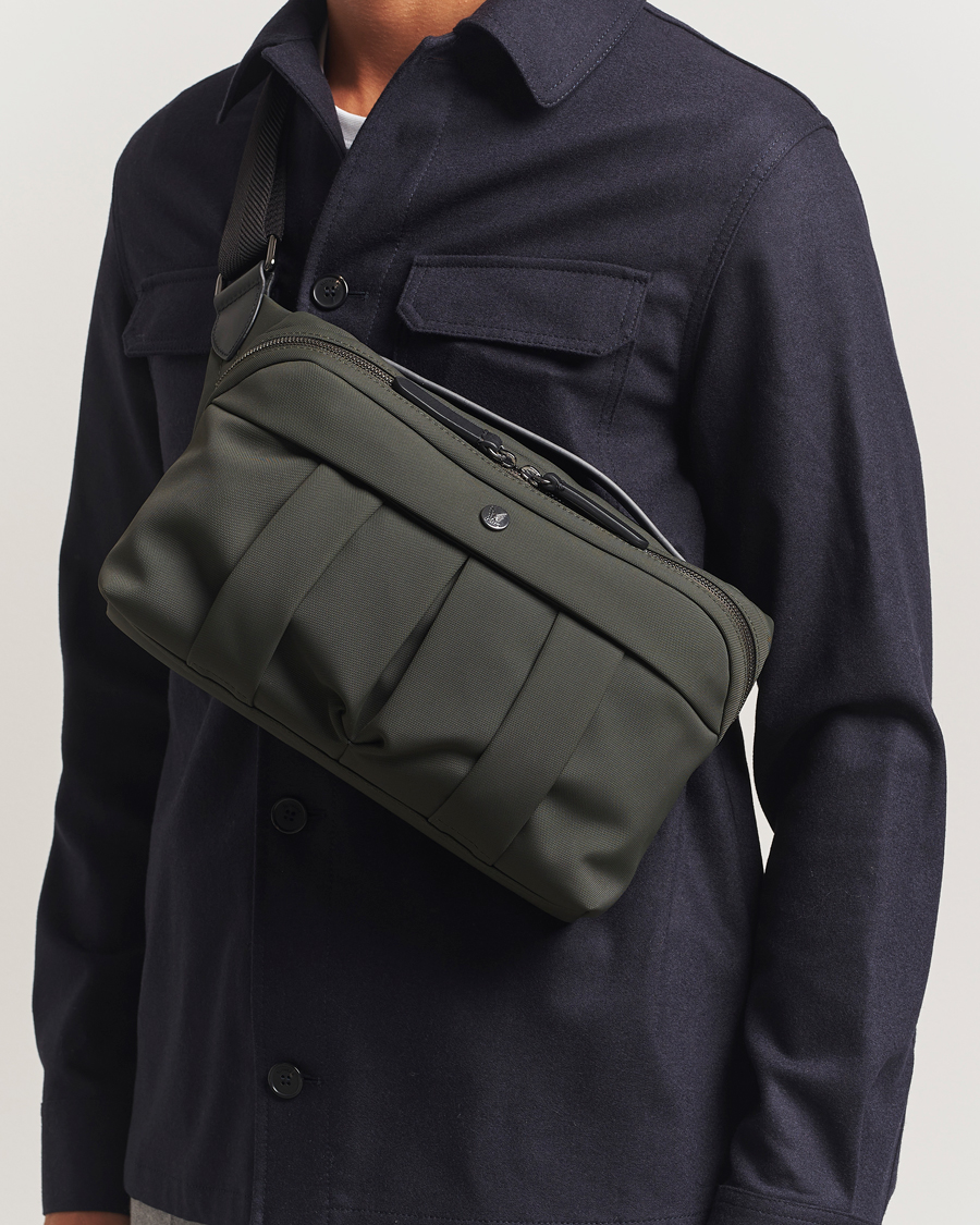 Homme | Sacs | Mismo | M/S Passage Sling Bag Shelter Green/Black
