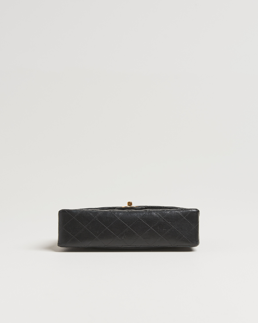 Homme | Pre-Owned & Vintage Bags | Chanel Pre-Owned | Classic Double Flap Medium Lambskin Black