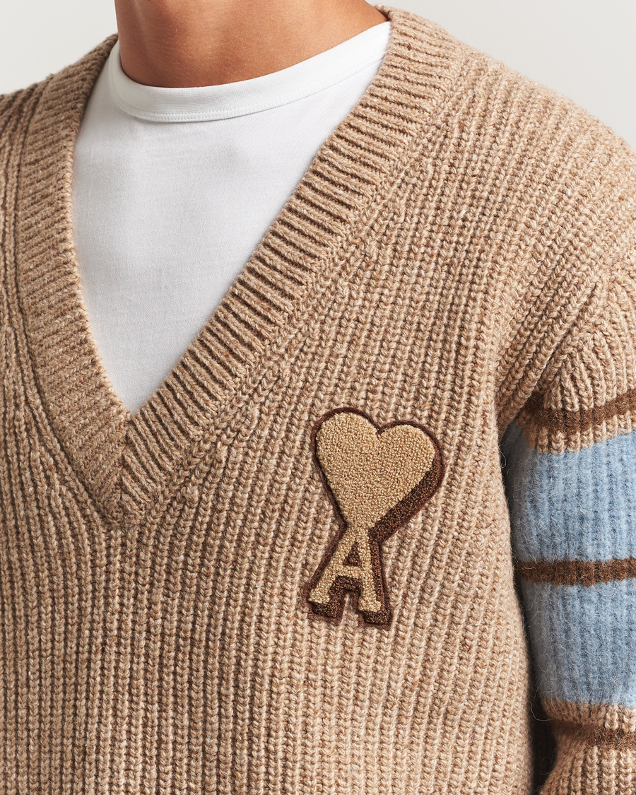 Homme | Pulls Et Tricots | AMI | Ribbed Wool Knitted V-Neck Camel
