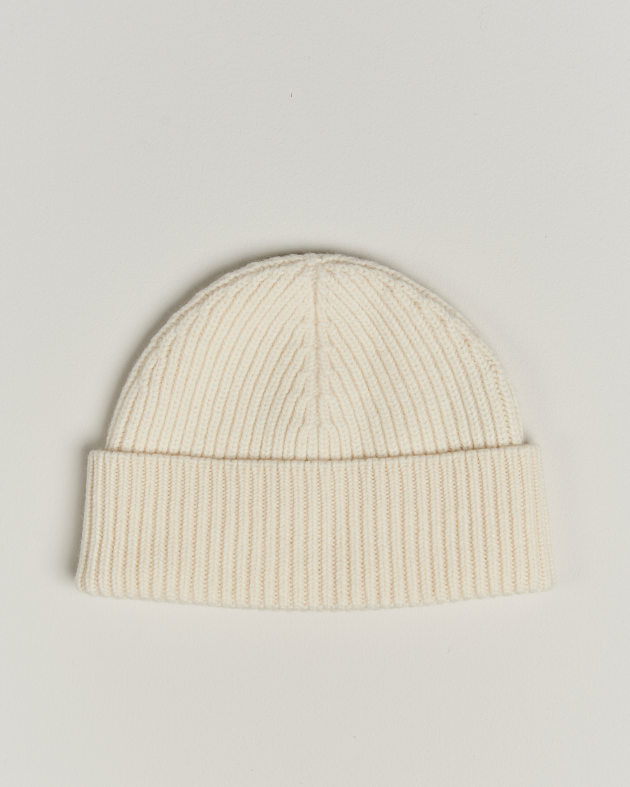 Homme | AMI Heart Logo Beanie Ecru | AMI | Heart Logo Beanie Ecru