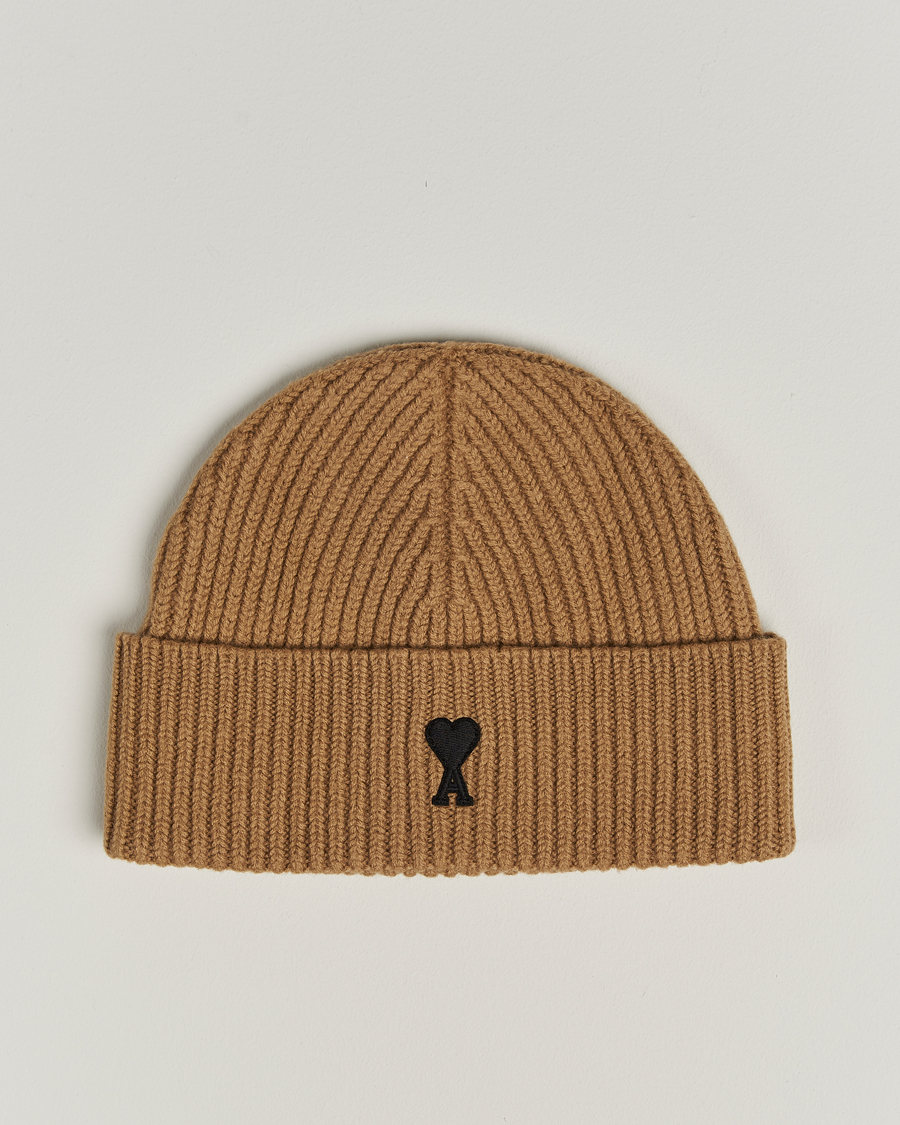 Homme | AMI Heart Logo Beanie Camel | AMI | Heart Logo Beanie Camel