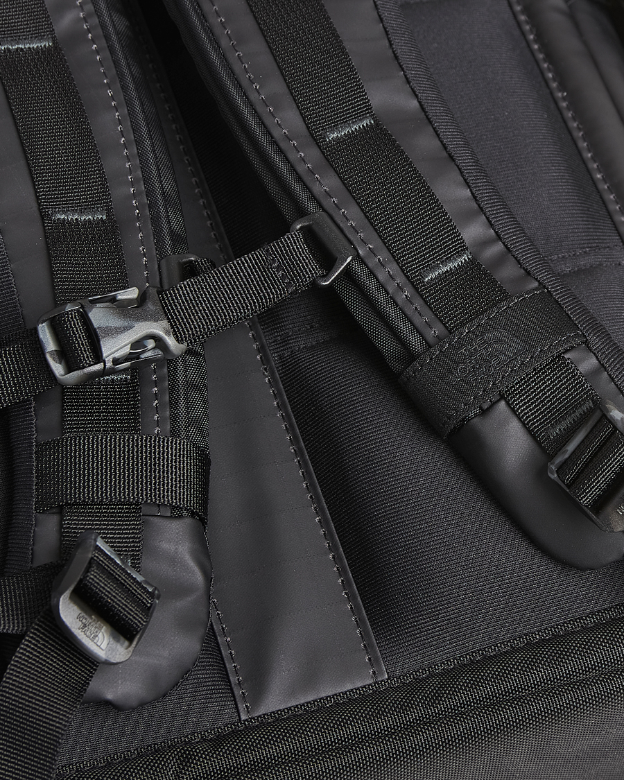 Homme | The North Face Base Camp Voyager Daypack Black | The North Face | Base Camp Voyager Daypack Black