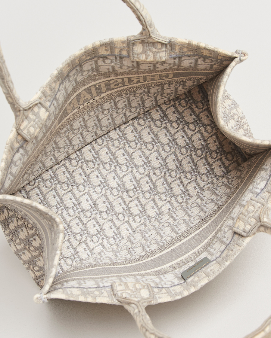 Homme | Dior Pre-Owned Medium Dior Book Tote Light grey | Dior Pre-Owned | Medium Dior Book Tote Light grey