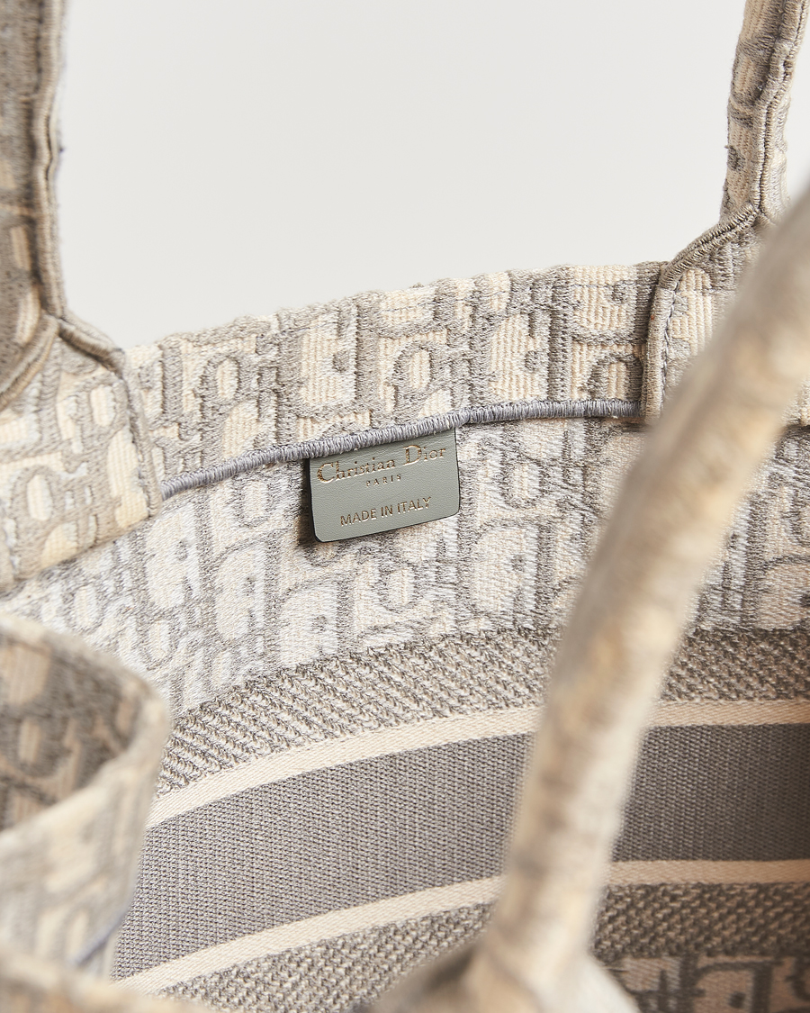 Homme | Dior Pre-Owned Medium Dior Book Tote Light grey | Dior Pre-Owned | Medium Dior Book Tote Light grey