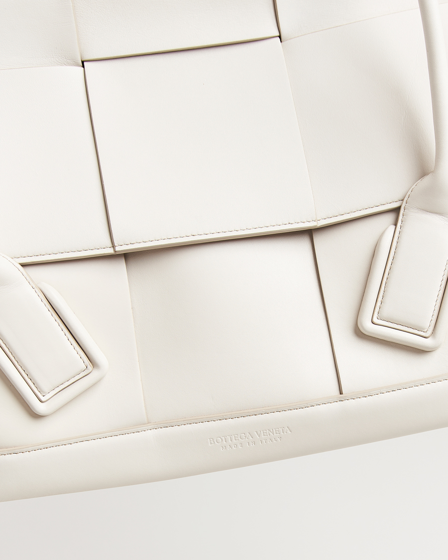 Homme | Bottega Veneta Pre-Owned Intrecciato Arco Small White | Bottega Veneta Pre-Owned | Intrecciato Arco Small White