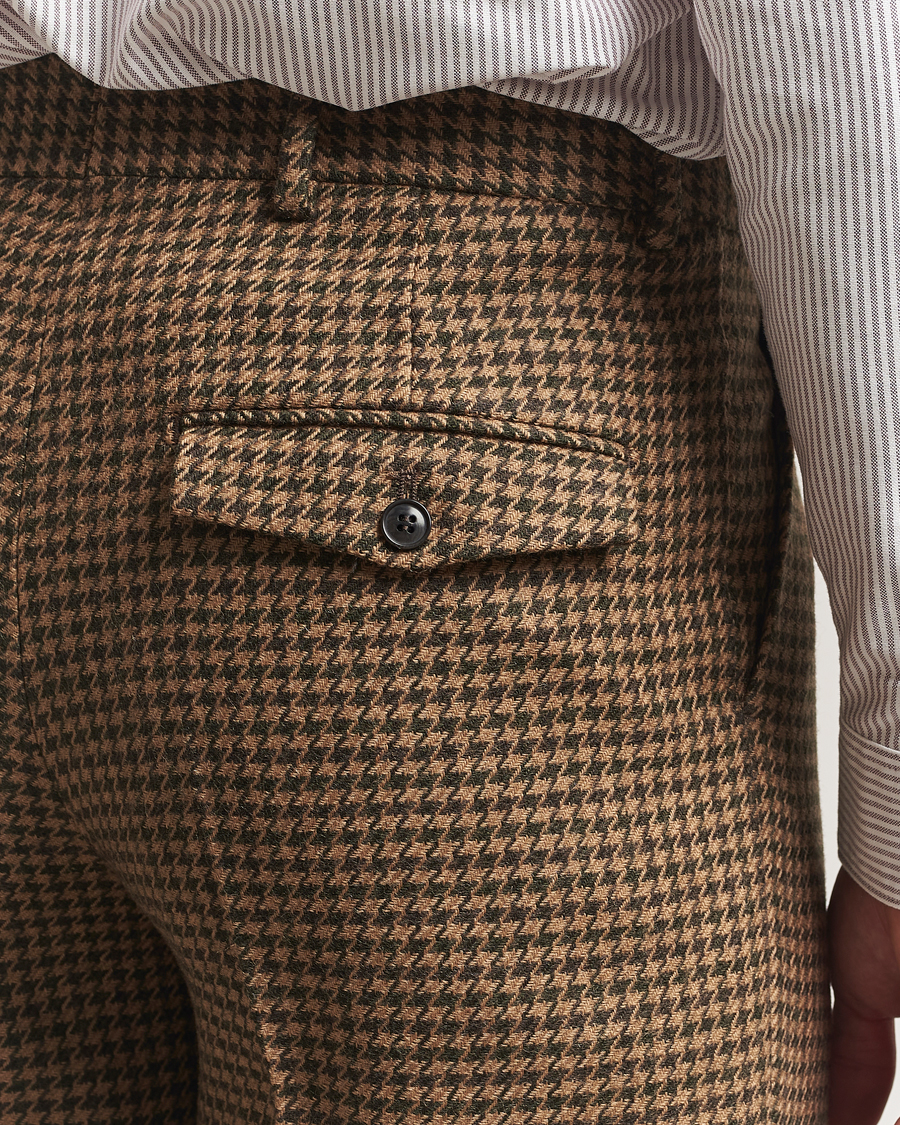 Homme | Pantalons | Tiger of Sweden | Todne Swedish Wool Dogtooth Trousers Brown Olive