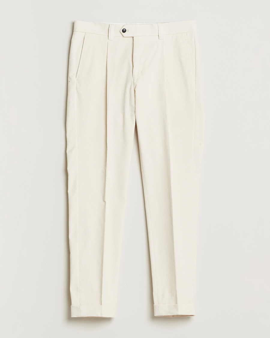 Homme | Pantalons | Tiger of Sweden | Tenuta Pleated Corduroy Trousers Light Ivory