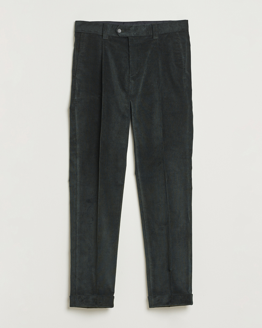 Homme | Pantalons | Tiger of Sweden | Tenuta Pleated Corduroy Trousers Midnight Green