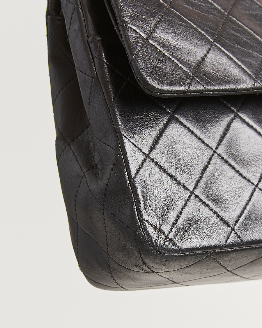 Homme | Chanel Pre-Owned Classic Double Flap Medium Lambskin Black | Chanel Pre-Owned | Classic Double Flap Medium Lambskin Black